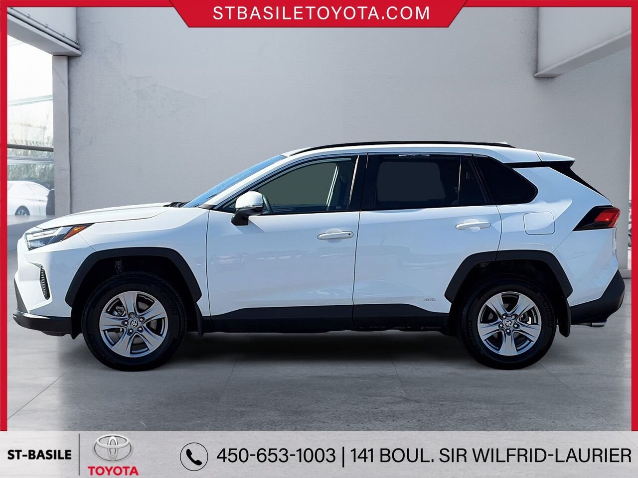 2025 TOYOTA RAV4 Hybrid White Saint-Basile-le-Grand - photo #7