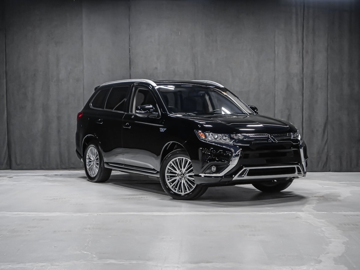 Mitsubishi Outlander PHEV LE S-AWC 2020 Noir Montréal - photo #1