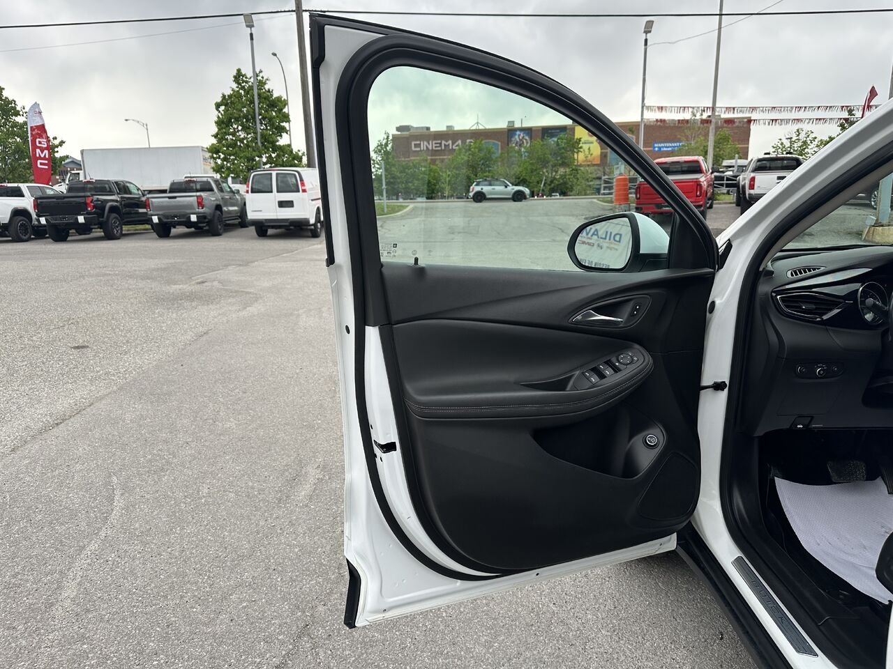 2023 BUICK ENCORE GX SELECT Sélect 4 portes TI White Ottawa & Gatineau - photo #1