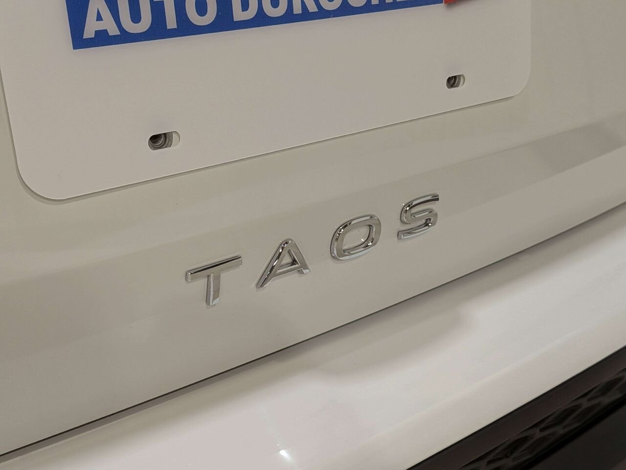 2025 Volkswagen Taos Trendline FWD White Val-David - photo #35