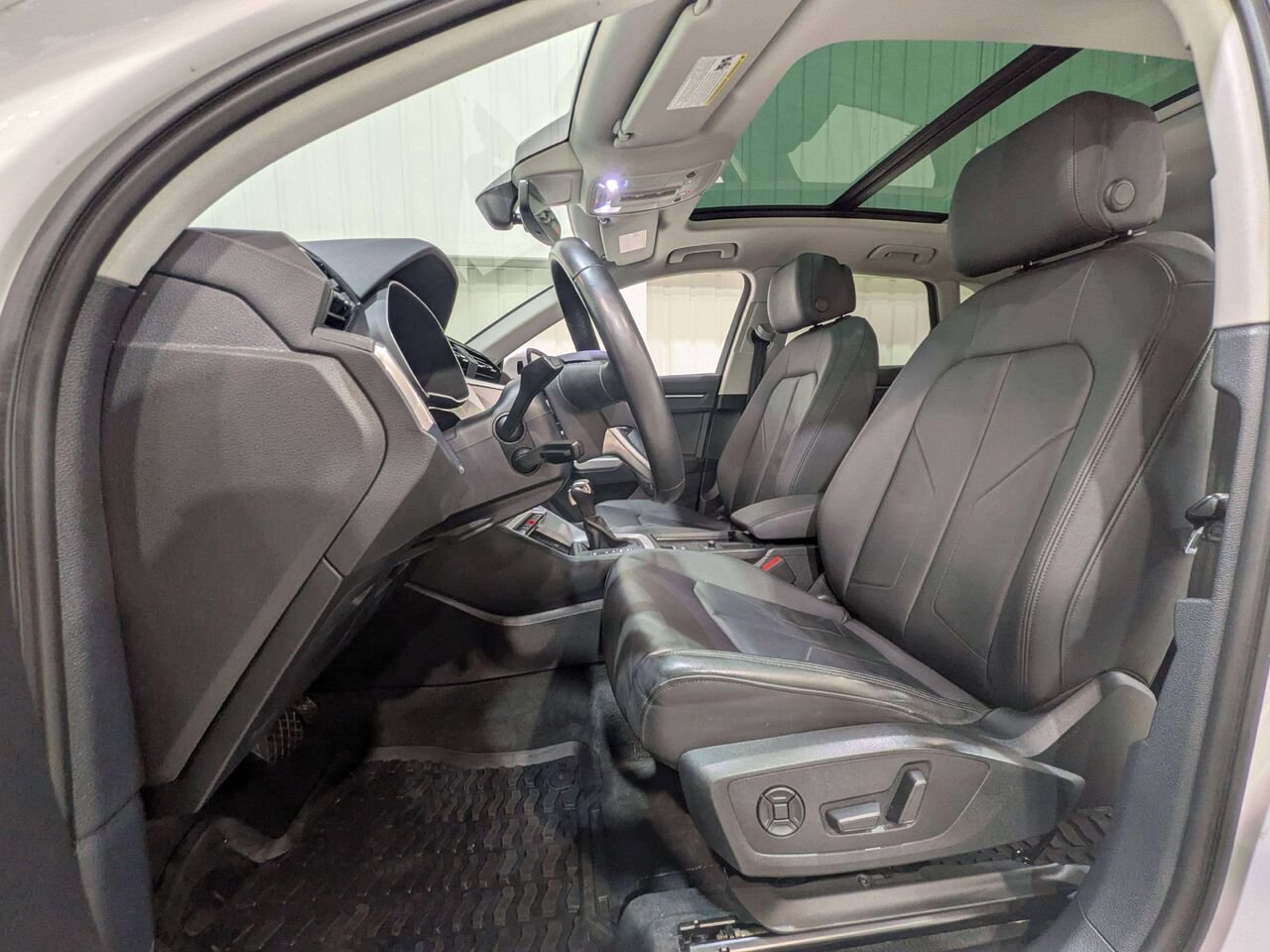 2021 Audi Q3 Progressiv 40 TFSI quattro White Val-David - photo #1