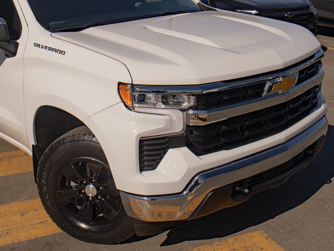 2025 Chevrolet Silverado 1500 4WD Crew Cab 147 LT White Sherwood Park - photo #14