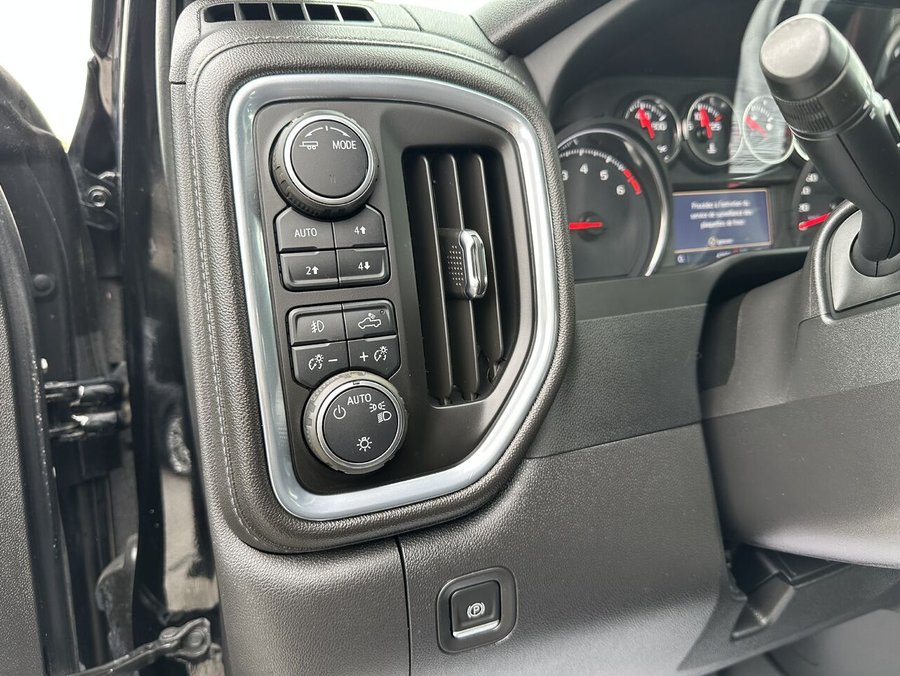 2022 CHEVROLET SILVERADO LTD K1500 LT TR 2022 White