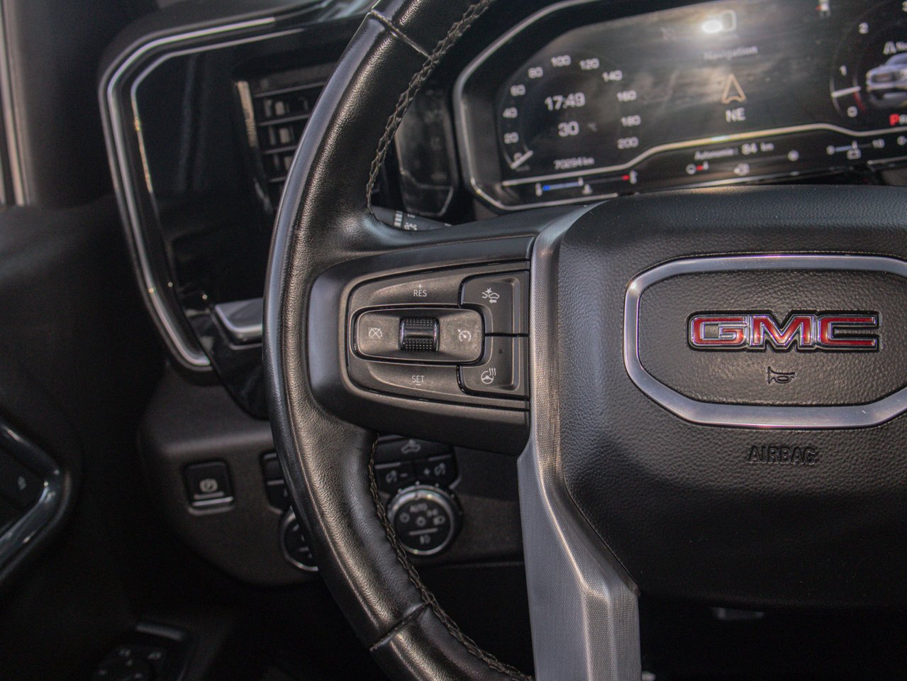 2024 GMC Sierra 1500 4WD Crew Cab 147 Elevation Grey Sherwood Park - photo #23