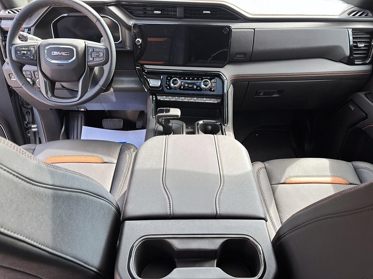 GMC Sierra 1500 AT4 cabine multiplace 4RM 147 po 2026 STERLING METALLISE Saint-Hyacinthe - photo #8