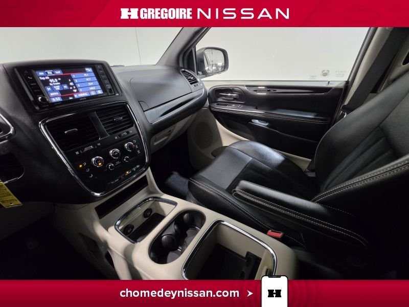 2017 Dodge GR Caravan Black Saint-Eustache - photo #20