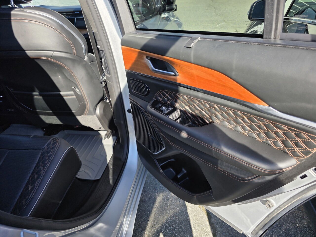 Jeep Grand Cherokee Summit Reserve 2024 Gris Rouyn-Noranda - photo #30