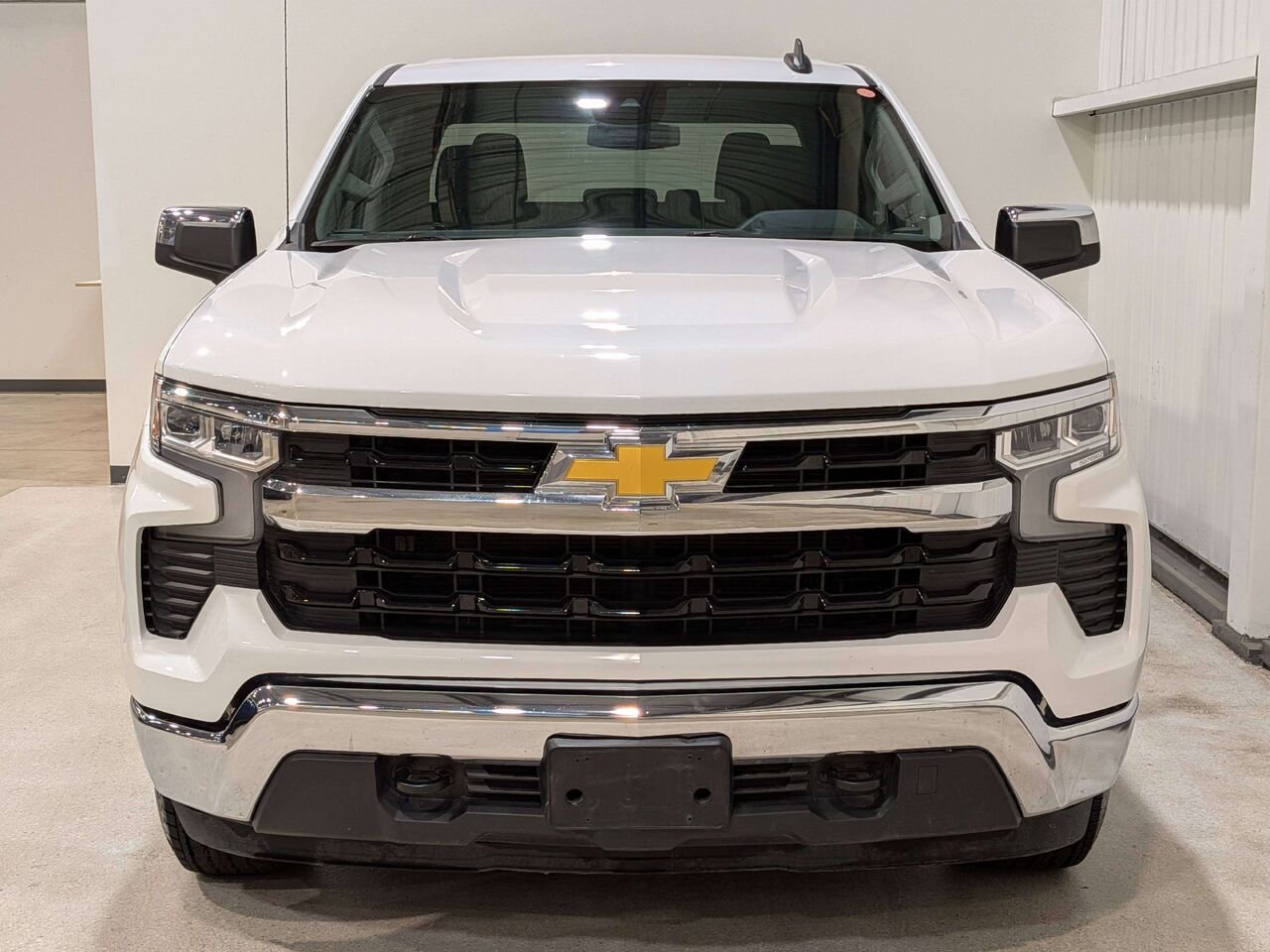 Chevrolet Silverado 1500 4WD Crew Cab 147" LT 2025 Blanc Val-David - photo #3