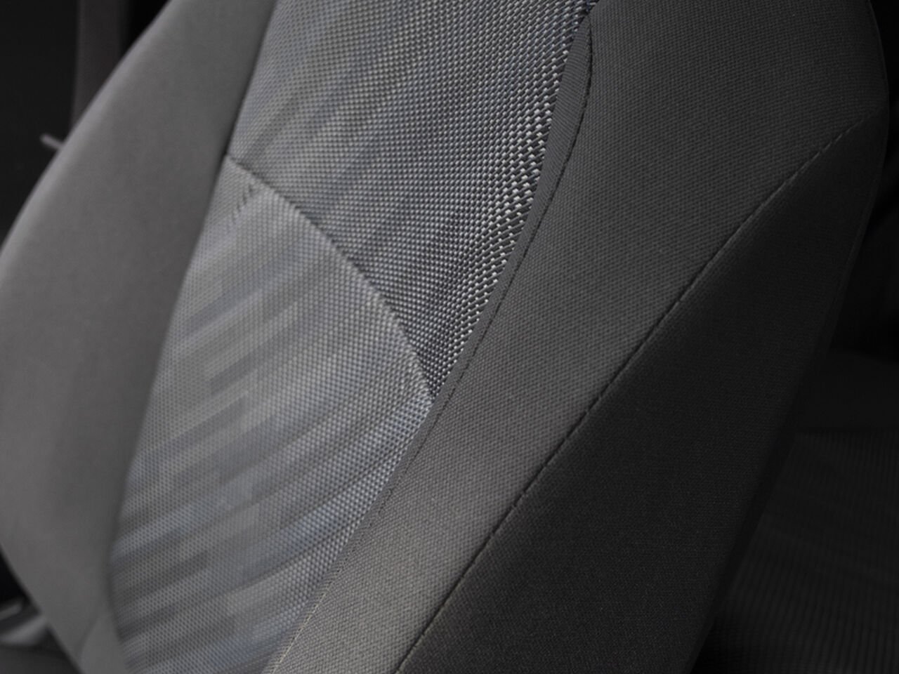 Kia Seltos 2023 Gris Gatineau - photo #21