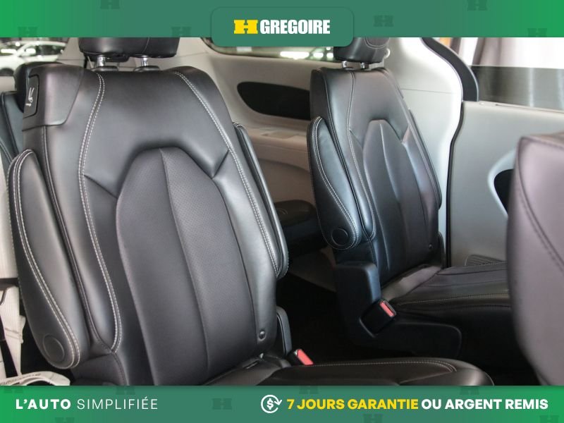 2023 Chrysler Pacifica White Blainville - photo #37