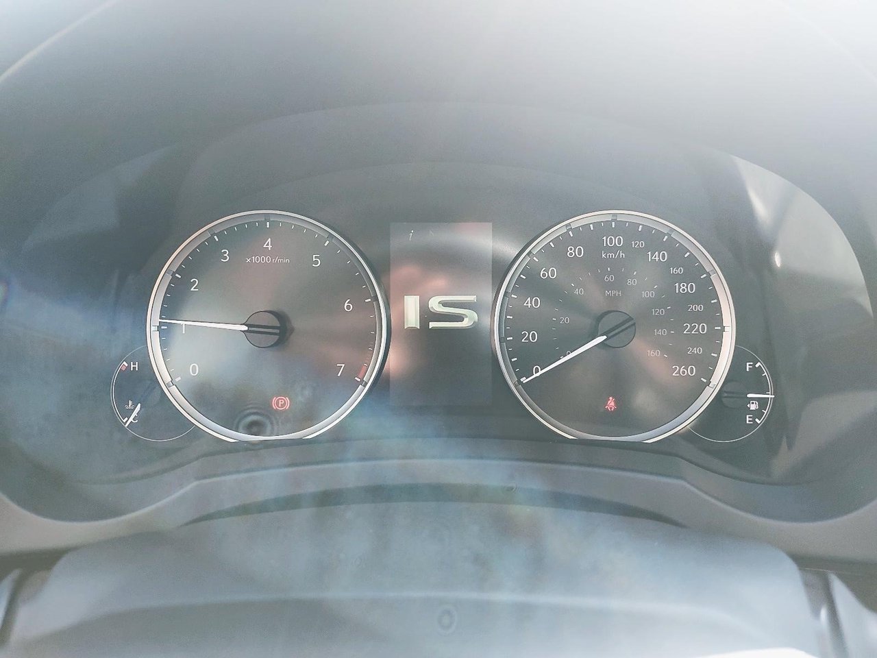 Lexus IS IS 300 2025 Gris Baie-Comeau - photo #13