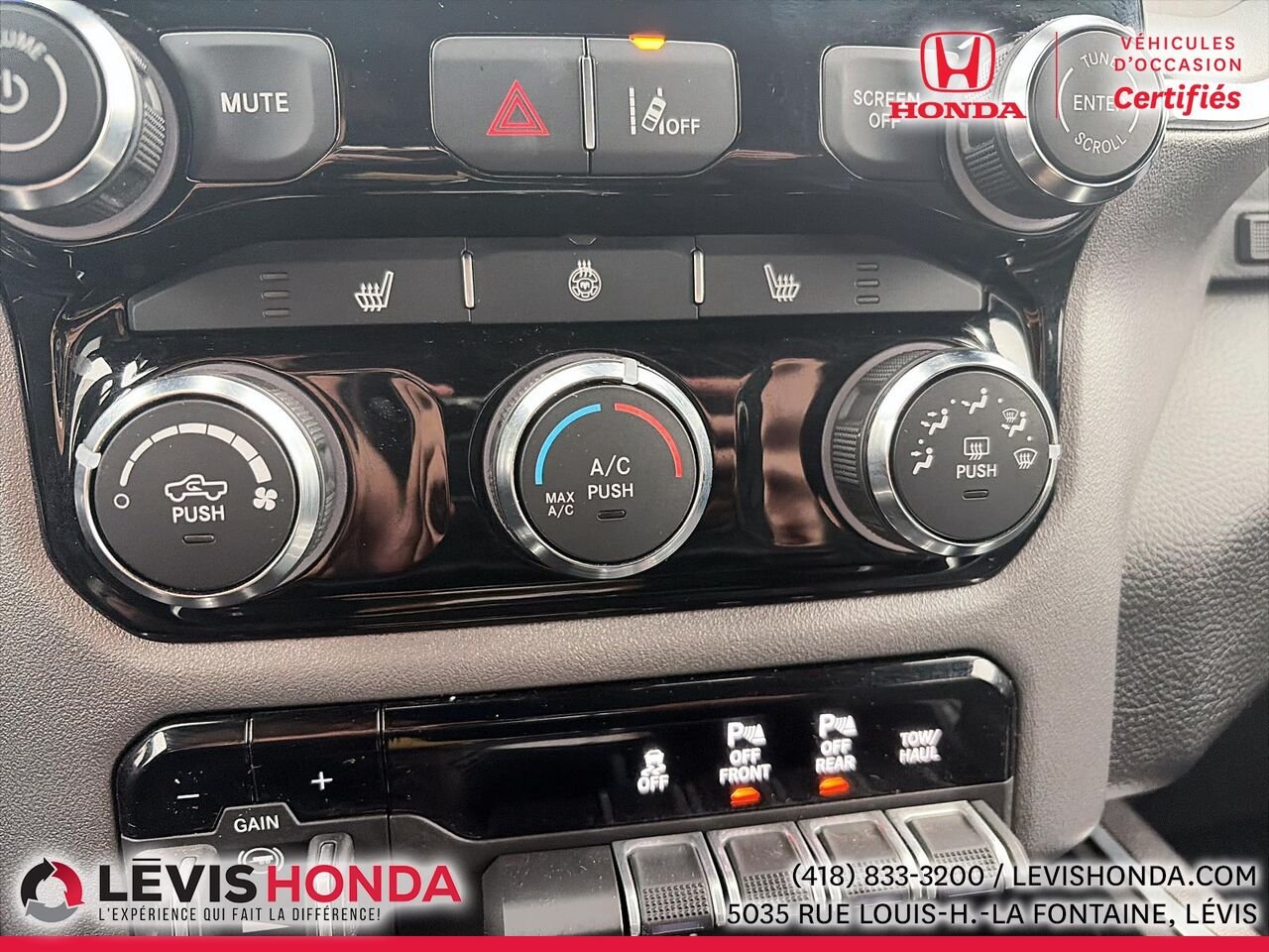 2025 Ram 1500 Big Horn Big Horn cabine d'équipe 4x4 caisse de 5 pi 7 po Grey Lévis - photo #23