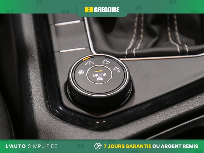 2022 Volkswagen Taos Grey Laval - photo #25