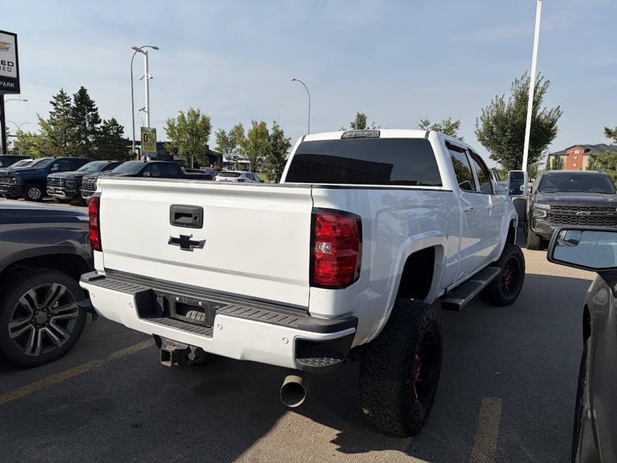 2018 Chevrolet Silverado 3500HD 2018 White