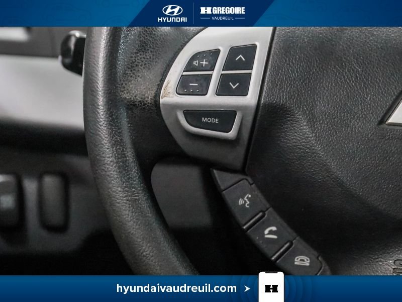 Mitsubishi Lancer YA898 | 4dr Sdn Man SE 2010 Rouge Laval - photo #20