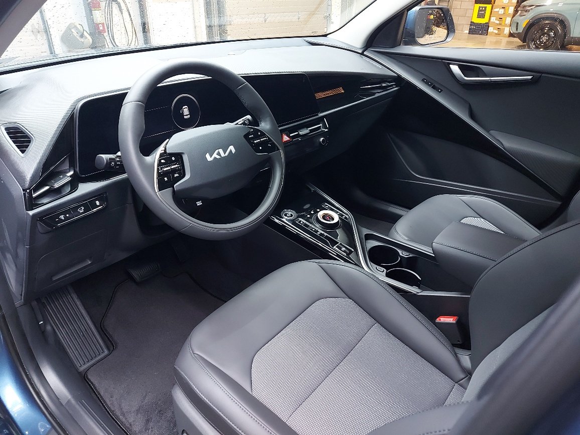 Kia Niro électrique 2026 Bleu minéral Blainville - photo #11