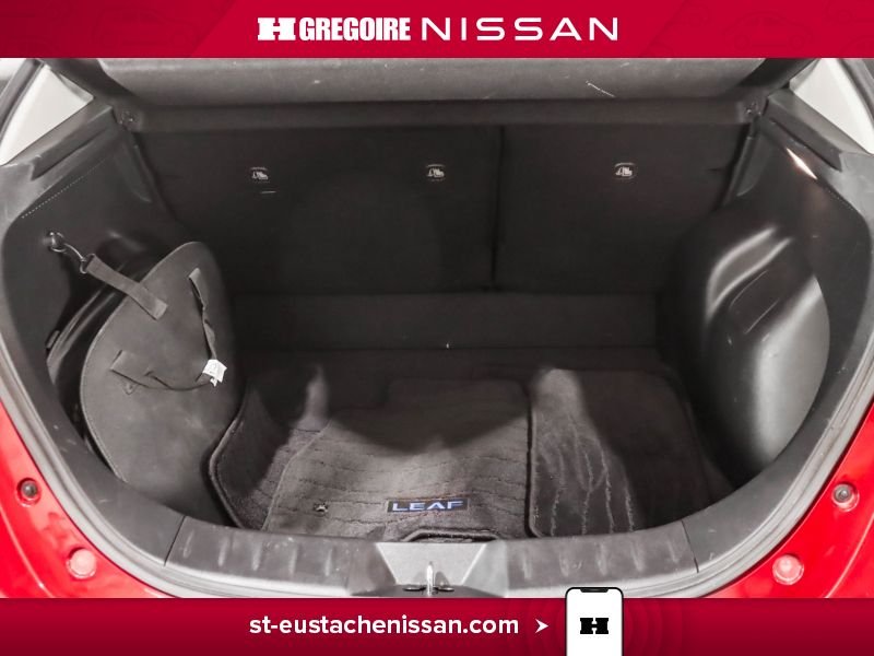 2023 Nissan Leaf Red Saint-Eustache - photo #28
