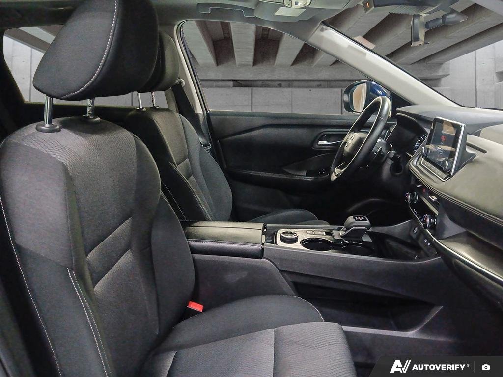 2025 Nissan Rogue 264051 | AWD SV Moonroof Blue Edmonton - photo #21