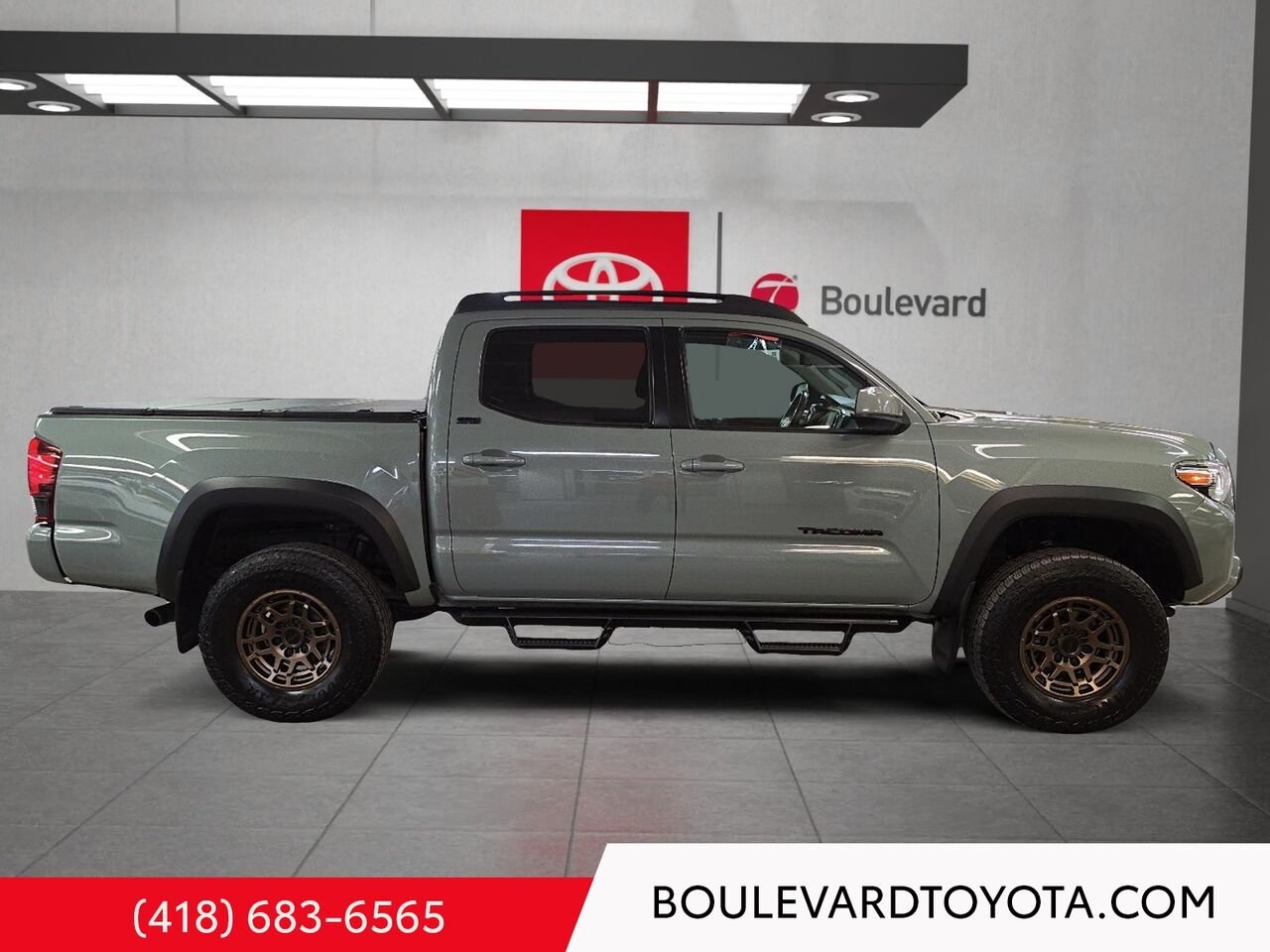 Toyota Tacoma 100089A-122 | DOUBLE CAB 4X4 EMP.COURT 2023 Gris Québec - photo #2