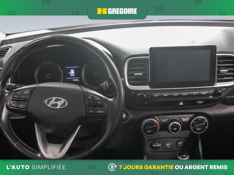 Hyundai Venue 2021 Blanc Blainville - photo #15