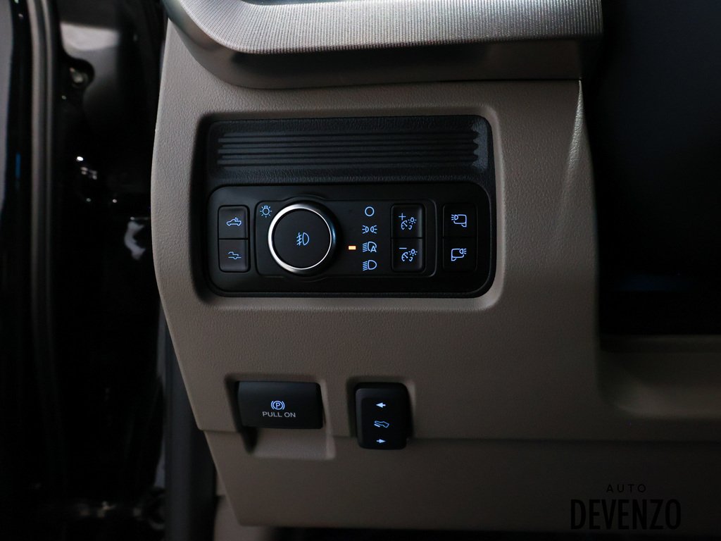 2026 Ford Super Duty F-450 DRW Black Saint-Eustache - photo #16