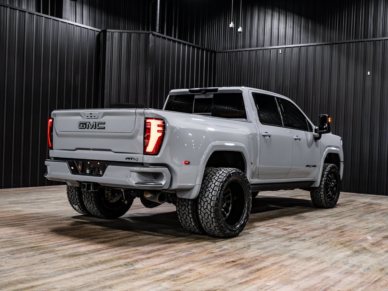 2024 GMC Sierra 2500HD 4WD Crew Cab 159 AT4 Grey Sherwood Park - photo #14