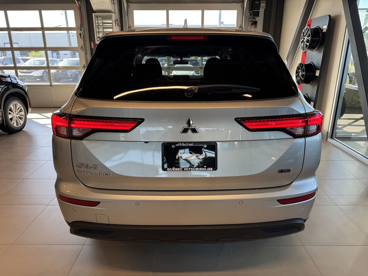 Mitsubishi Outlander 2023 Argent Saint-Eustache - photo #6