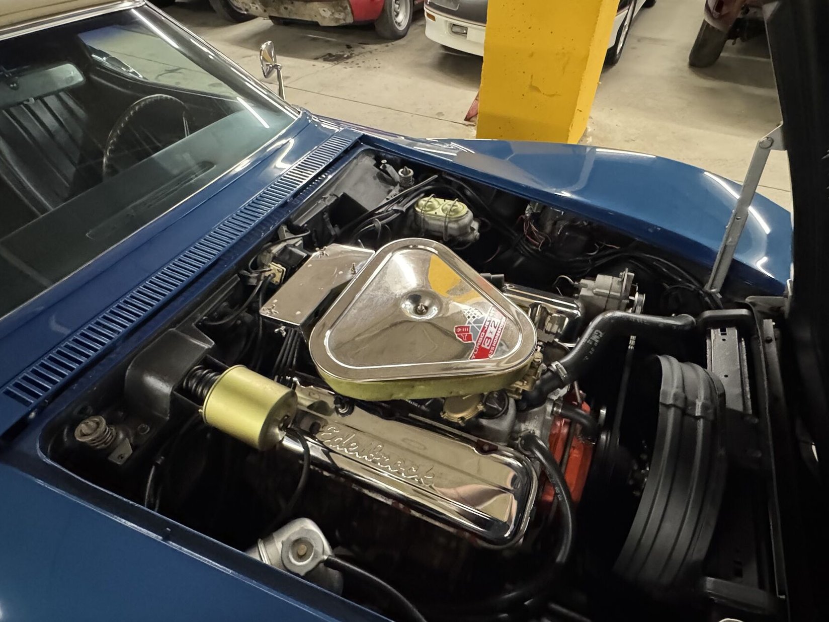 Chevrolet Corvette 1968 Bleu Montréal - photo #19