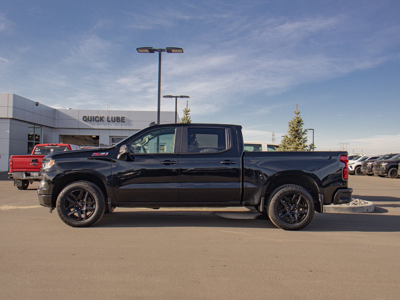 2025 Chevrolet Silverado 1500 4WD Crew Cab 147 RST Black Sherwood Park - photo #6