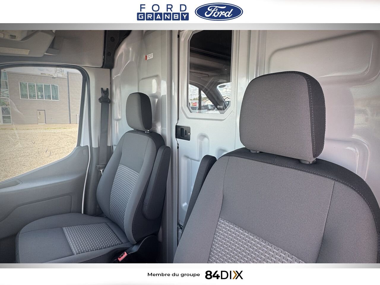 Ford E-TRANSIT FOURGONNETTE UTILITAIRE 2025 Blanc Granby - photo #9