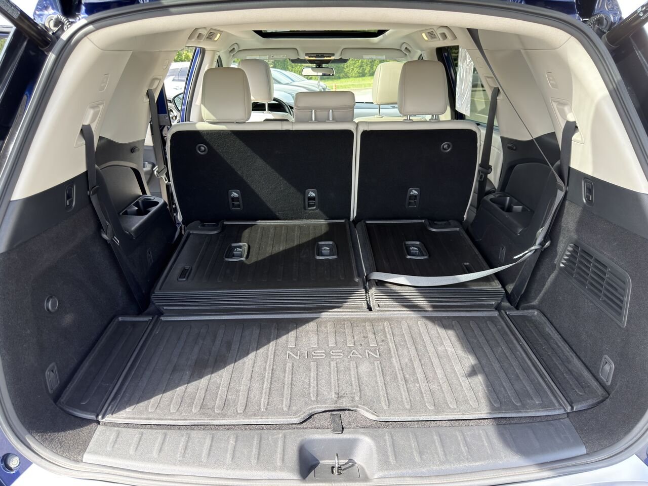 Nissan Pathfinder 2024 Bleu Thetford Mines - photo #15