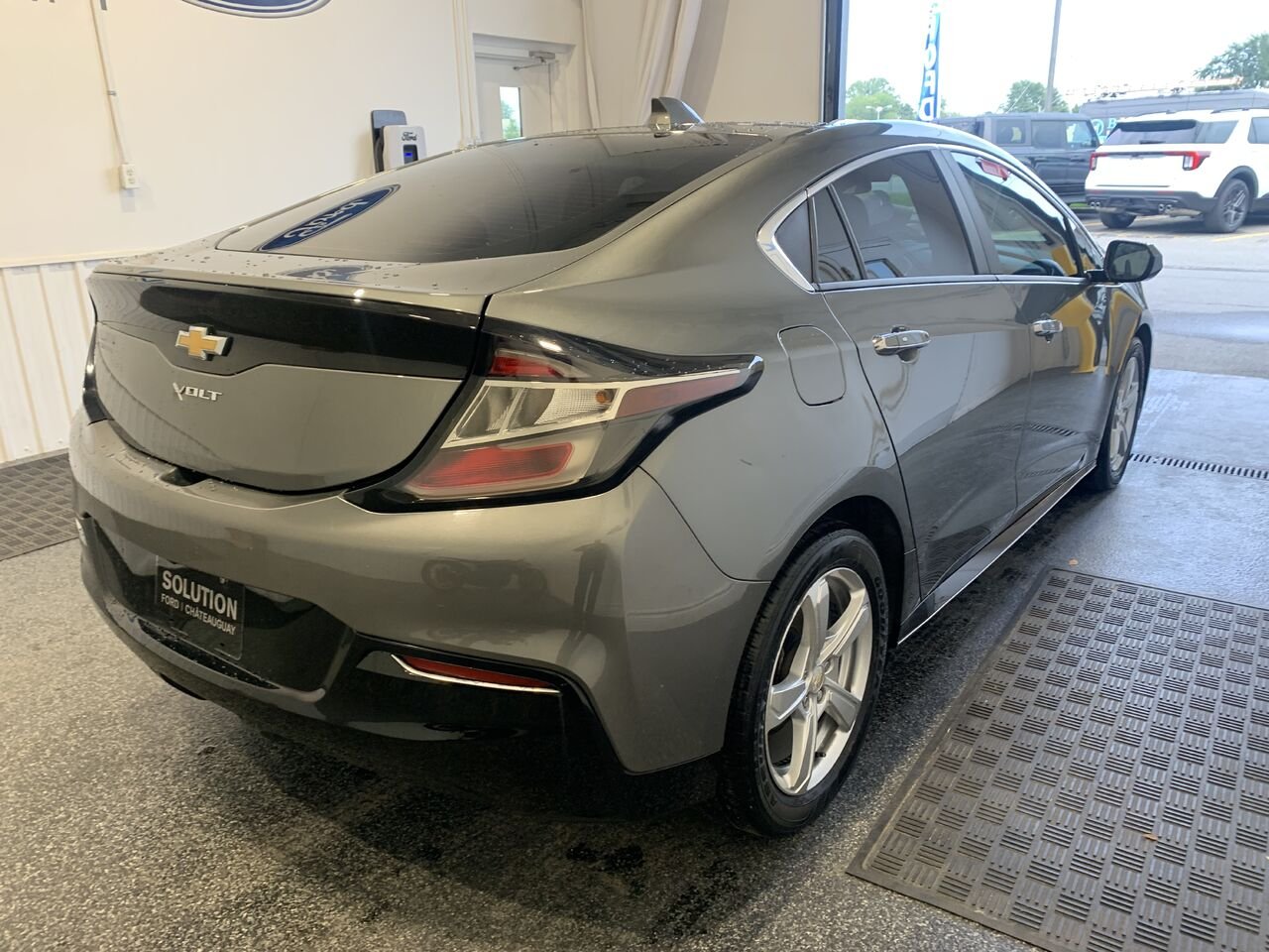 2017 Chevrolet Volt LT PHEV VOLT LT PHEV Grey Châteauguay - photo #5