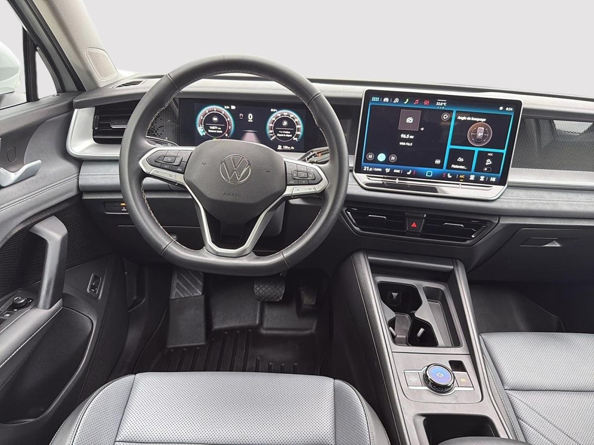 2025 Volkswagen Tiguan White Rouyn-Noranda - photo #9