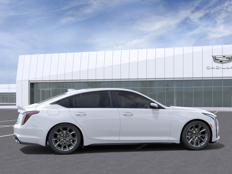 CADILLAC CT5 Berline sport 4 portes 2026 Blanc Sherbrooke - photo #4