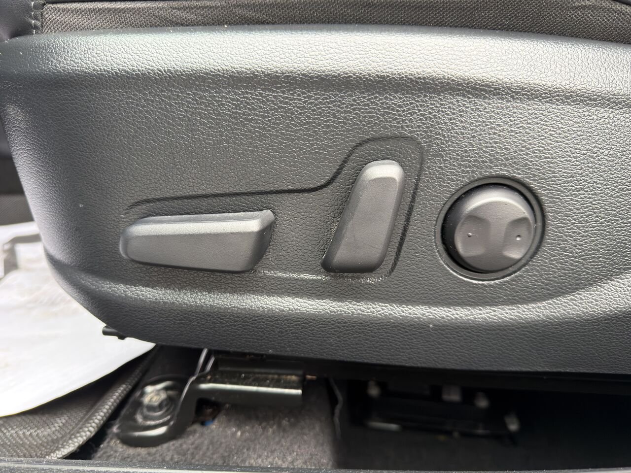 2024 Kia Seltos Black Thetford Mines - photo #20