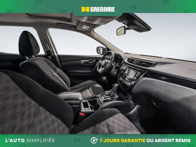 2022 Nissan Qashqai Grey Blainville - photo #24