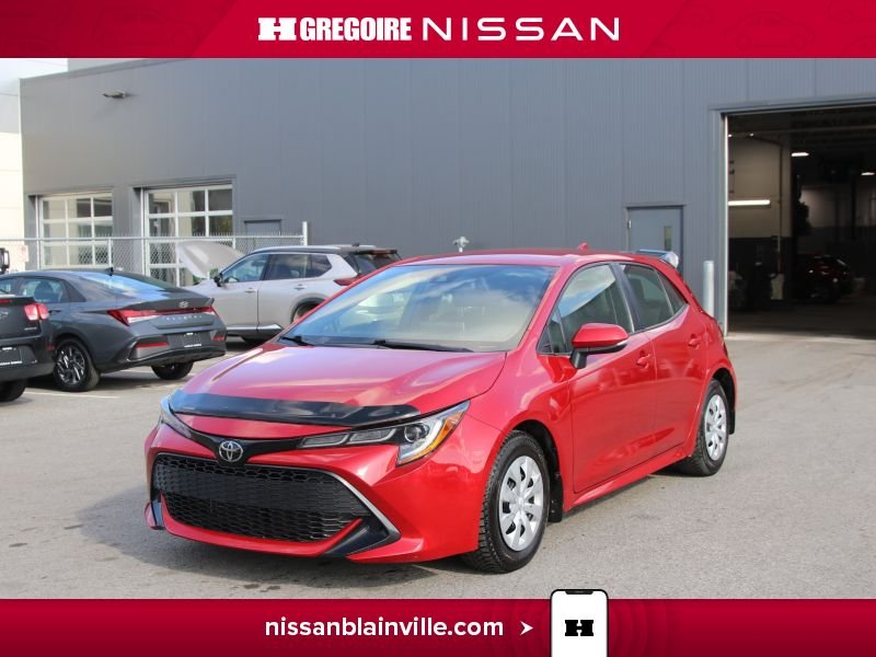 2021 Toyota Corolla Red Saint-Eustache - photo #2