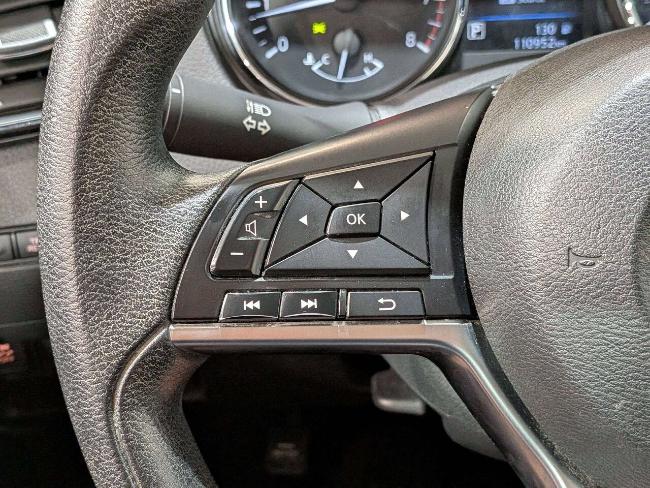 2020 Nissan Rogue FWD S White Val-David - photo #14