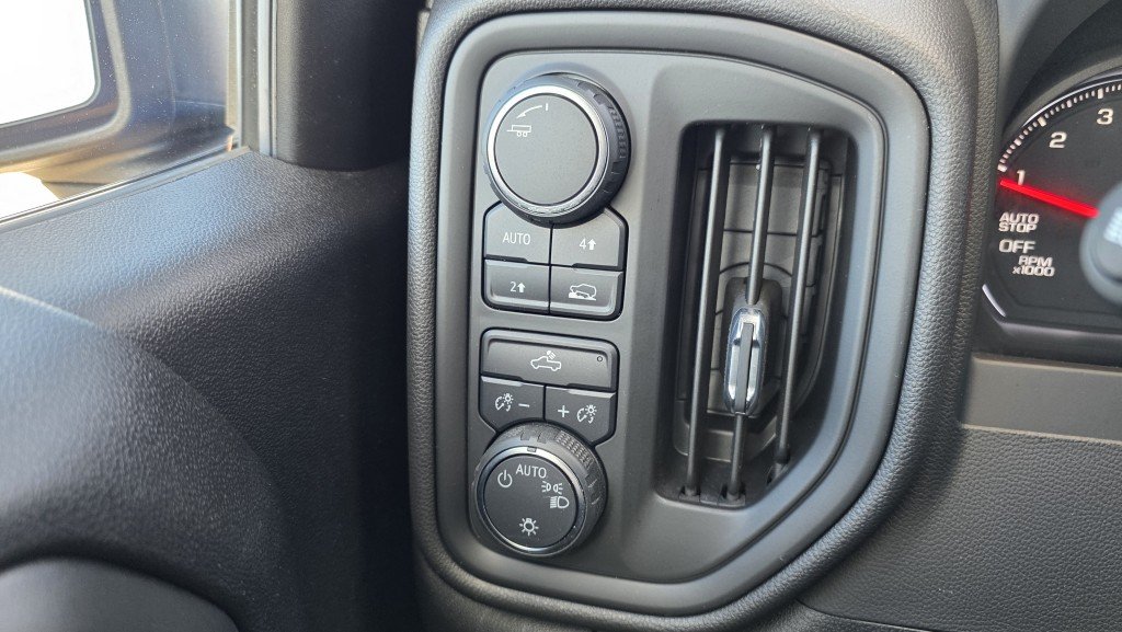 2023 CHEVROLET Silverado 1500 Custom 4X4 Blue Mont-Laurier - photo #21