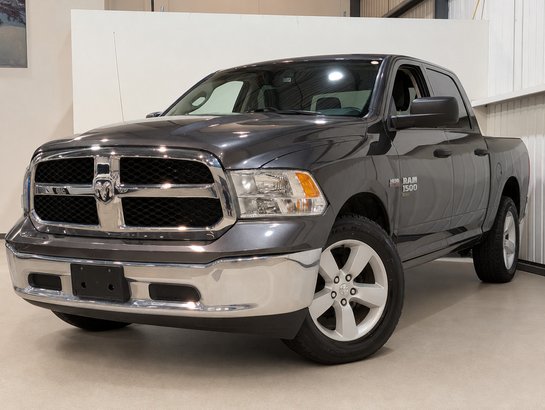 Ram 1500 Classic 2023 2023 Gris