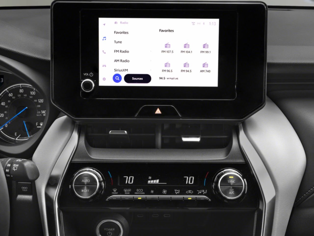 2023 Toyota Venza HYBRID LE AWD / HEATED SEATS / TOYOTA SAFETY SENSE / CARPLAY AND ANDROID AUTO White Mississauga - photo #6