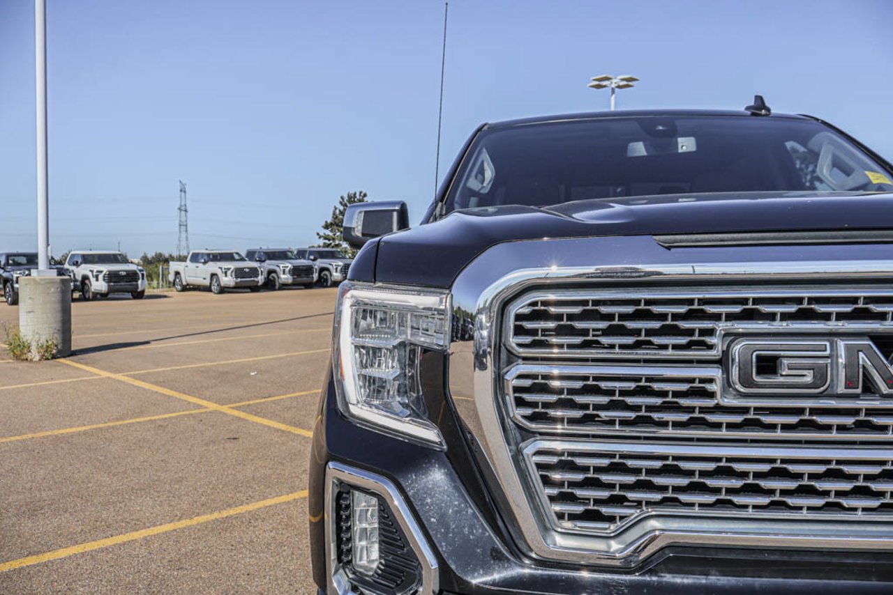 2021 GMC Sierra 1500 4WD Crew Cab 147 Denali Black Sherwood Park - photo #11