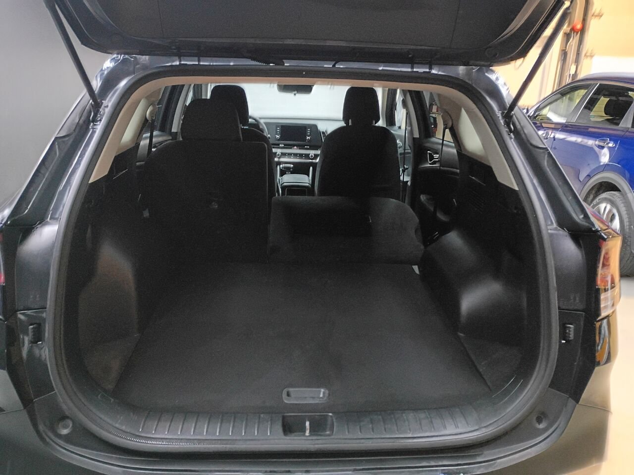 2023 Kia Sportage Black Blainville - photo #13