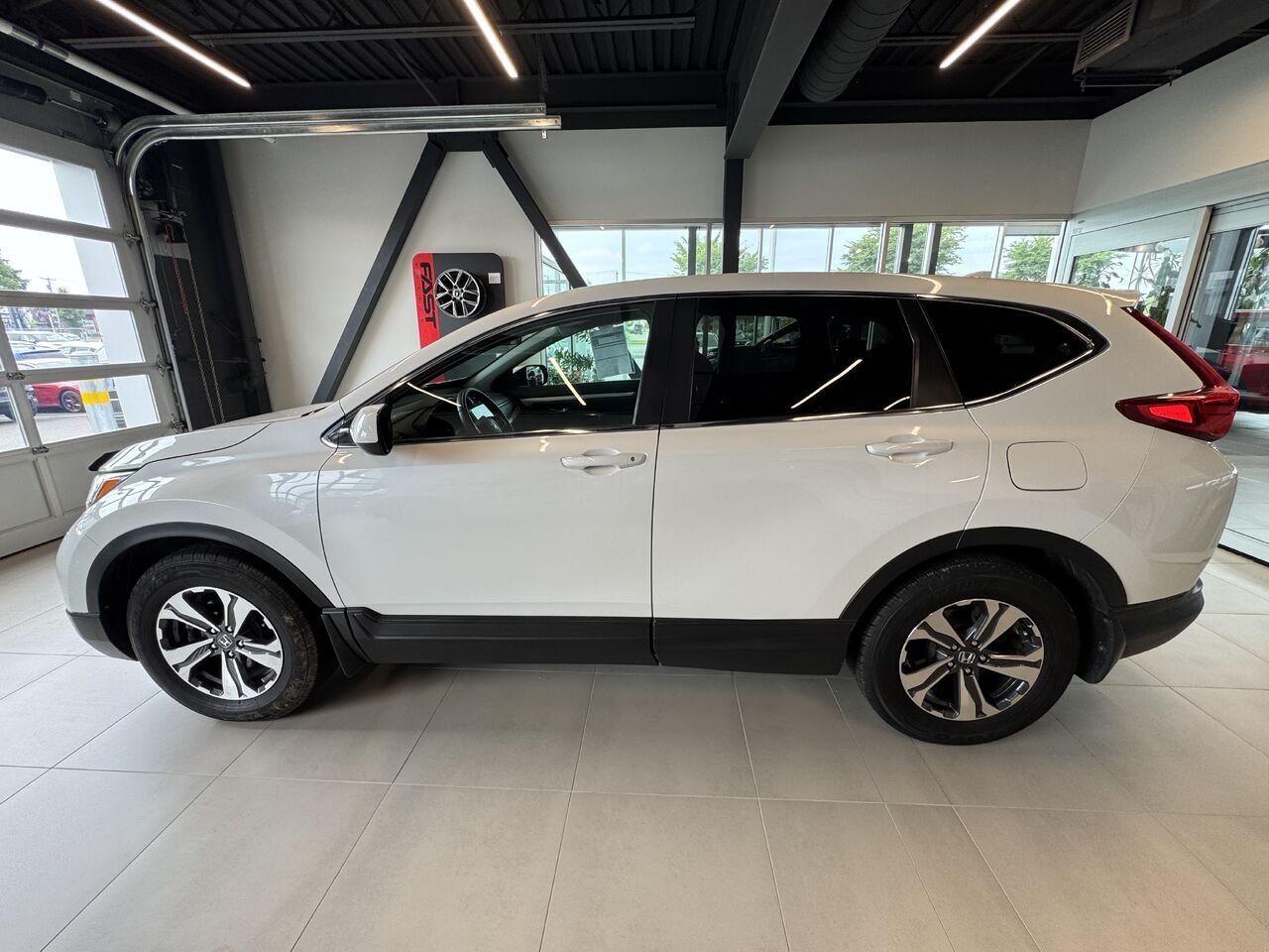 Honda CR-V 2019 Blanc Saint-Eustache - photo #2