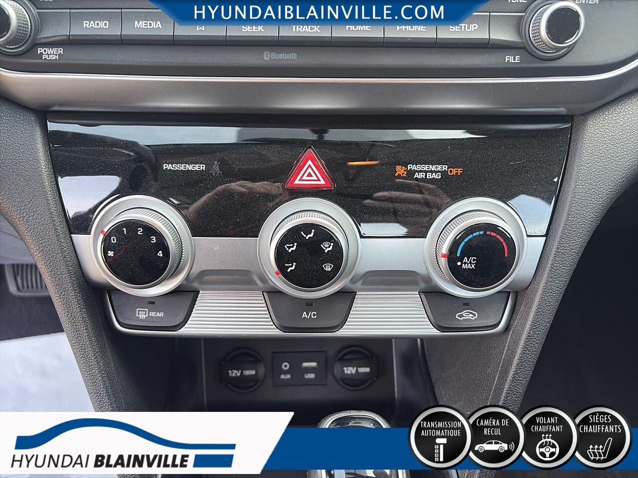 2020 Hyundai Elantra Grey Blainville - photo #18