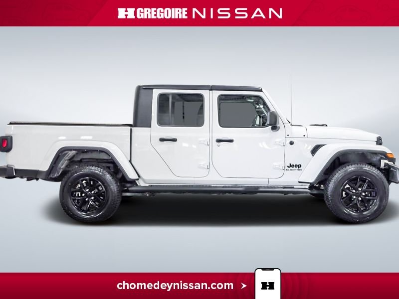 2022 Jeep Gladiator White Laval - photo #10