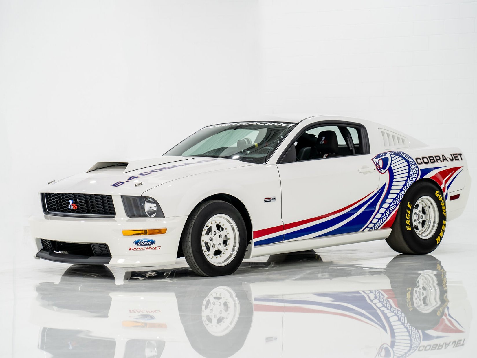 Ford Mustang Cobra Jet # 44 of 50 Ford Vehicule De Promotion **PRIX EN USD** 2008 Blanc Montréal - photo #0