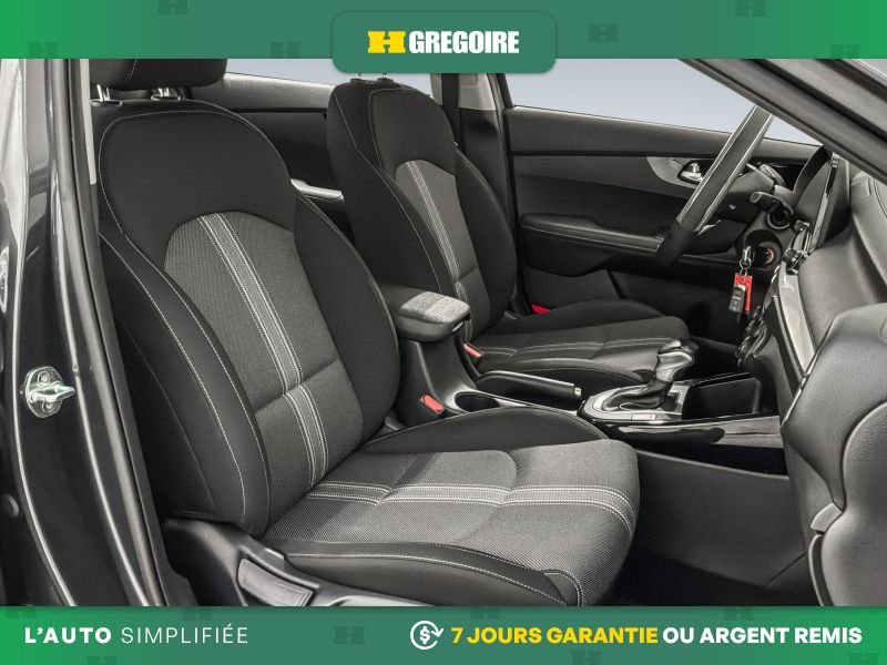 2022 Kia Forte Black Blainville - photo #33