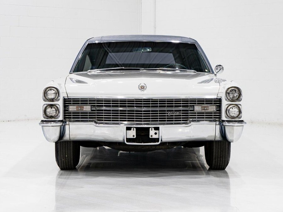 Cadillac Fleetwood 1966 1966 Blanc