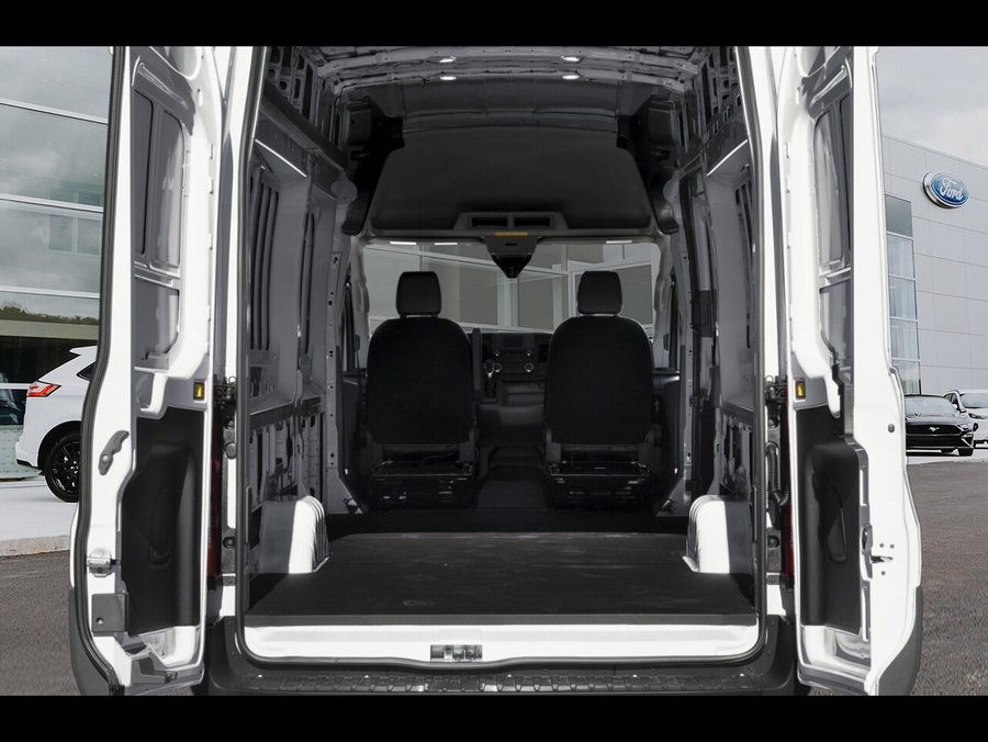 2026 Ford Transit Cargo Van 2026 Oxford White